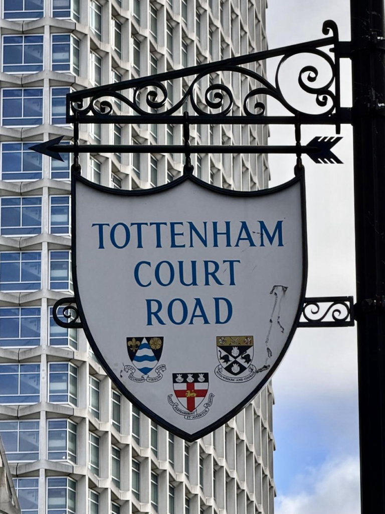 Tottenham Court Road - StrikeFans